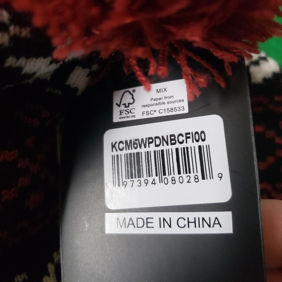 Disney Nightmare Before Christmas 30th Anniversary Beanie OSFM NWT - Picture 3 of 5